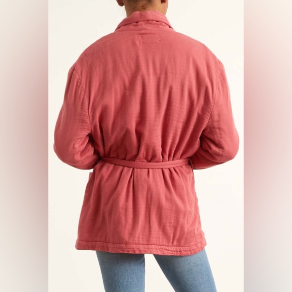 XiRENA women’s Marlen Jacket in Sundried Red - Picture 4 of 16